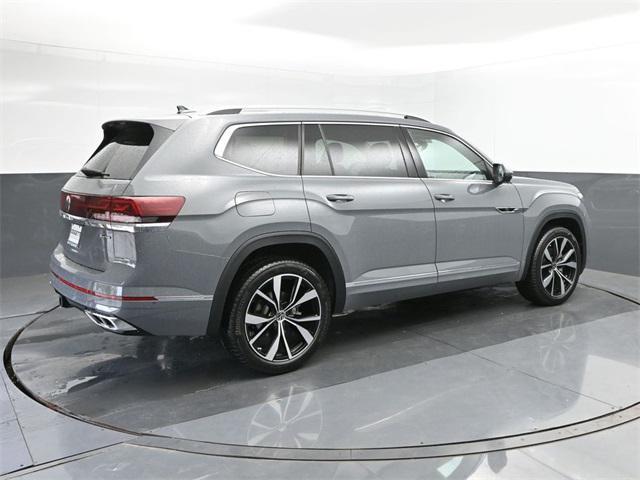 new 2025 Volkswagen Atlas car, priced at $51,848