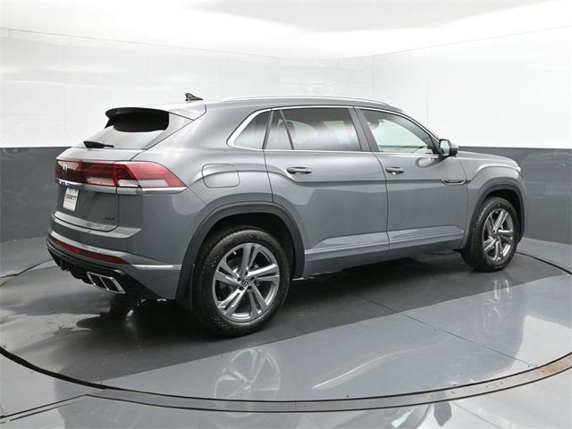 new 2024 Volkswagen Atlas Cross Sport car, priced at $49,225