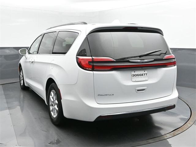 used 2022 Chrysler Pacifica car, priced at $20,923