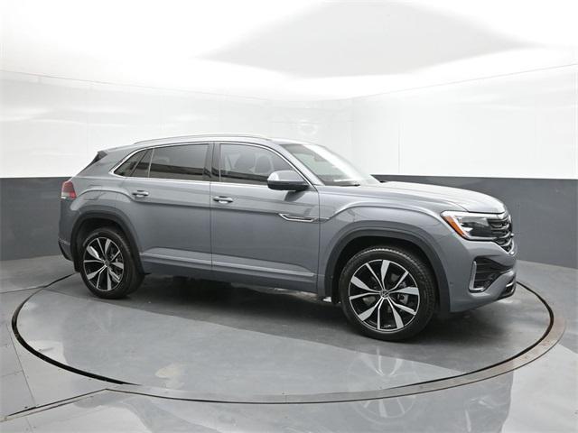 new 2025 Volkswagen Atlas Cross Sport car, priced at $50,818