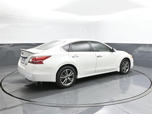 used 2013 Nissan Altima car, priced at $11,100