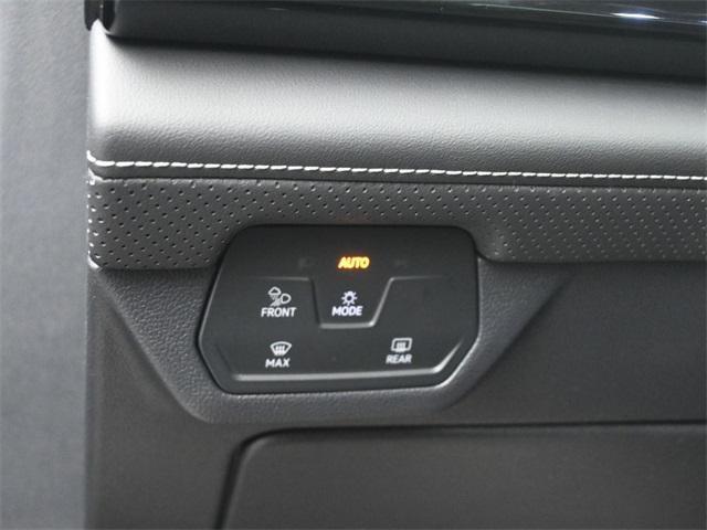 new 2025 Volkswagen Atlas car, priced at $42,402
