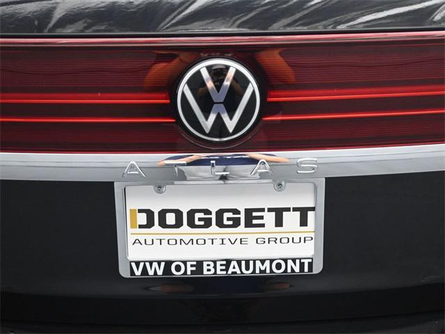 new 2025 Volkswagen Atlas car, priced at $42,402