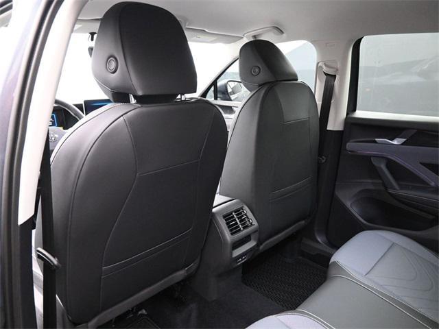 new 2025 Volkswagen Tiguan car, priced at $31,498