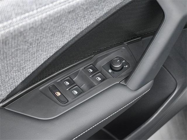 new 2025 Volkswagen Tiguan car, priced at $29,029