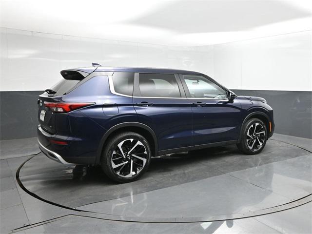 used 2024 Mitsubishi Outlander car, priced at $25,888