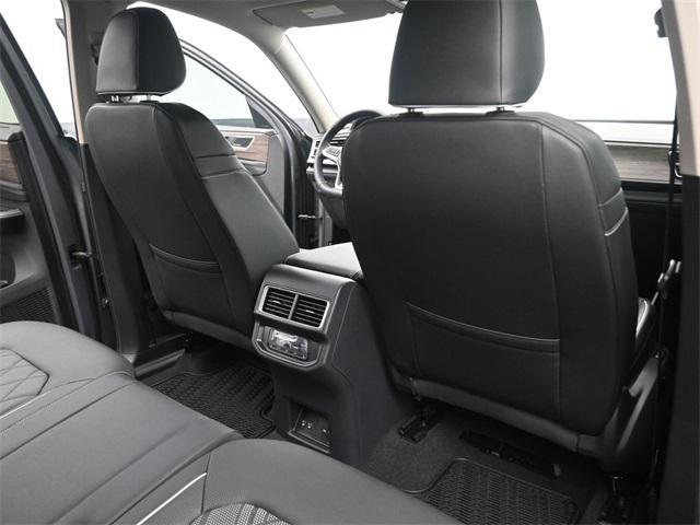 new 2025 Volkswagen Atlas car, priced at $52,675