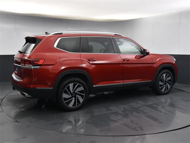 new 2024 Volkswagen Atlas car, priced at $42,692