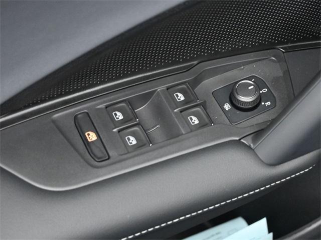 new 2025 Volkswagen Tiguan car, priced at $32,533