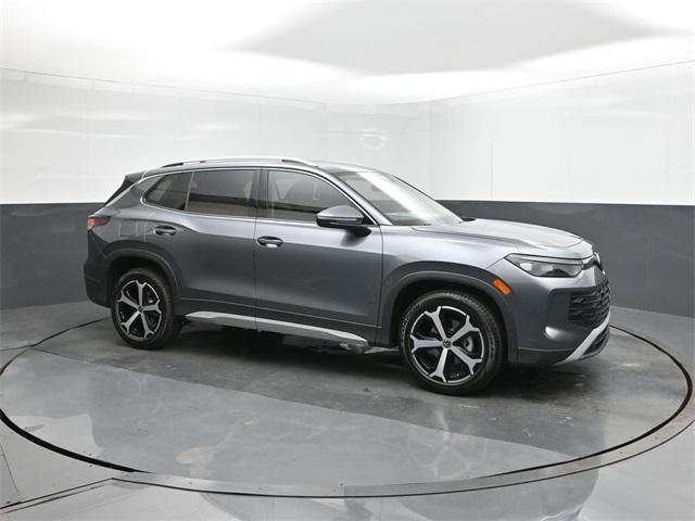 new 2025 Volkswagen Tiguan car, priced at $32,533