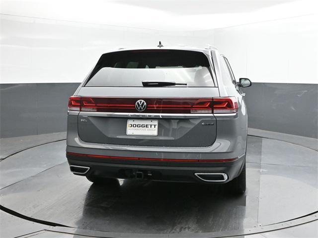 new 2025 Volkswagen Atlas car, priced at $50,001