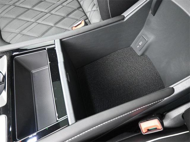 new 2025 Volkswagen Atlas car, priced at $49,498