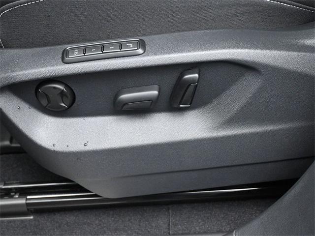 new 2025 Volkswagen Atlas car, priced at $49,498