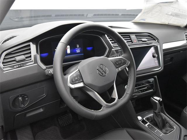 new 2024 Volkswagen Tiguan car, priced at $32,000
