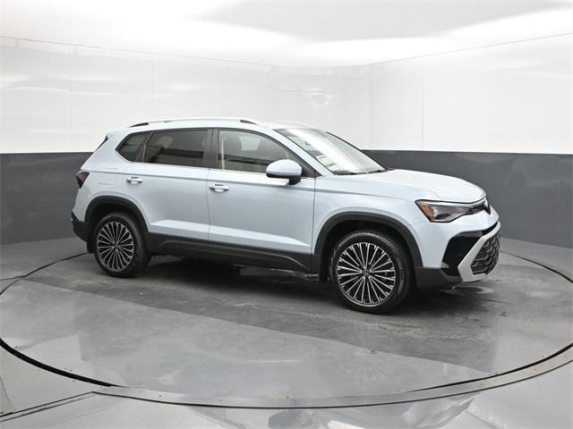 new 2025 Volkswagen Taos car, priced at $29,555