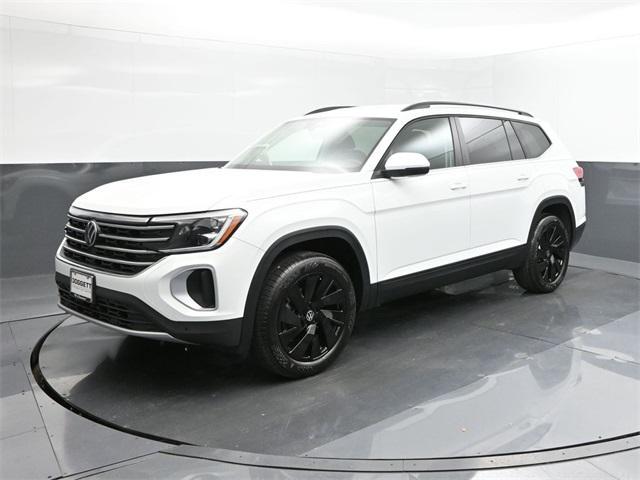 new 2024 Volkswagen Atlas car, priced at $42,491