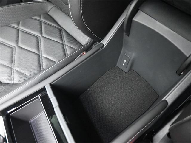 new 2025 Volkswagen Atlas car, priced at $44,656