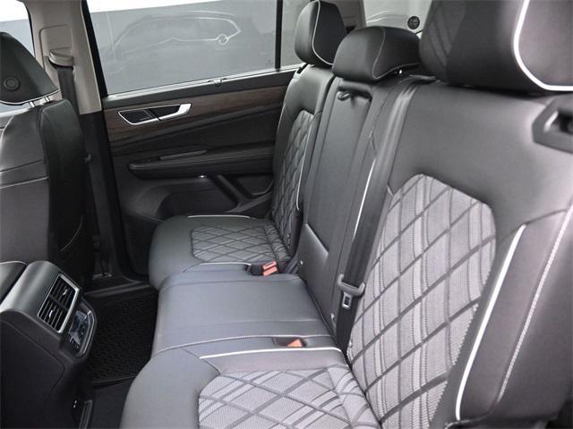 new 2025 Volkswagen Atlas car, priced at $51,411