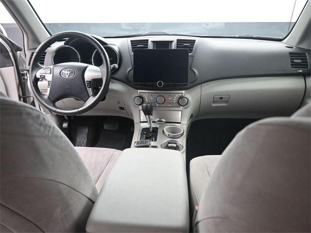 used 2011 Toyota Highlander car, priced at $14,500