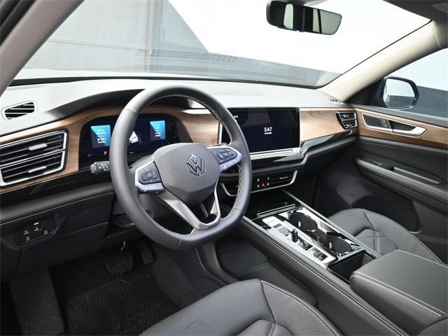 new 2025 Volkswagen Atlas car, priced at $40,367