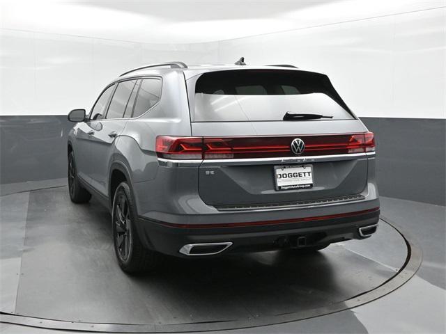 new 2025 Volkswagen Atlas car, priced at $40,367