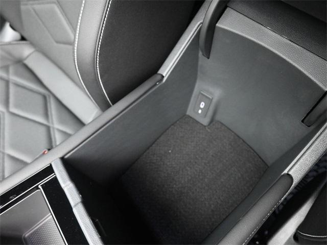 new 2025 Volkswagen Atlas car, priced at $40,367