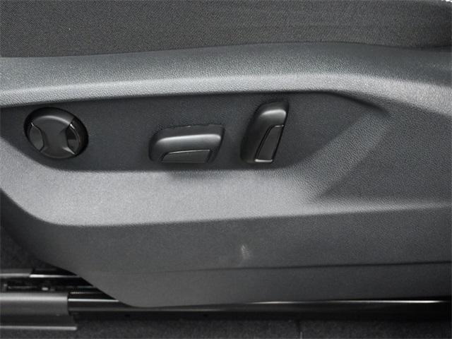 new 2025 Volkswagen Atlas car, priced at $40,367