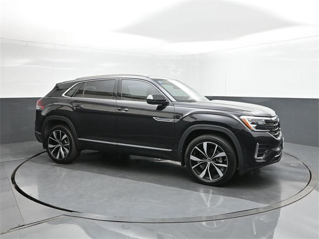 new 2025 Volkswagen Atlas Cross Sport car, priced at $50,211