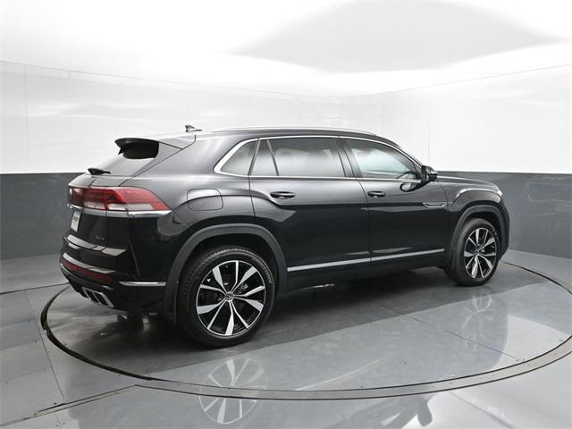new 2025 Volkswagen Atlas Cross Sport car, priced at $50,211