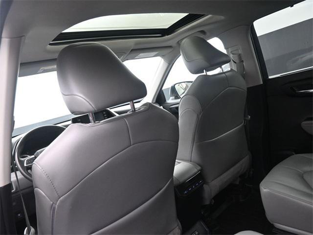 used 2022 Toyota Highlander car, priced at $30,611