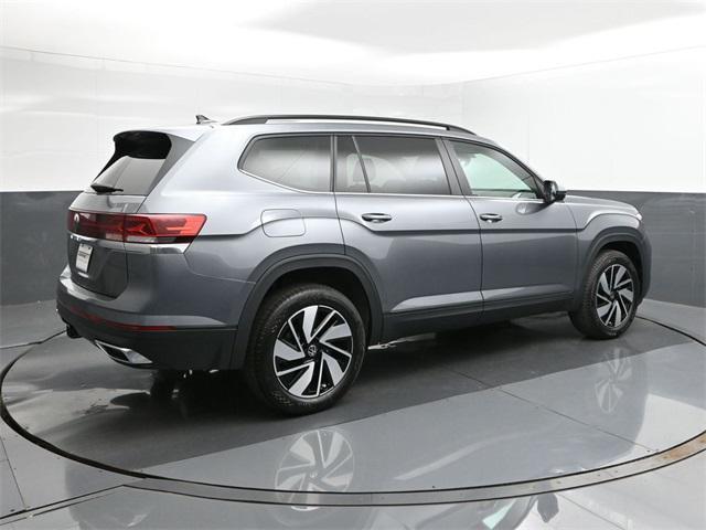 new 2024 Volkswagen Atlas car, priced at $40,573