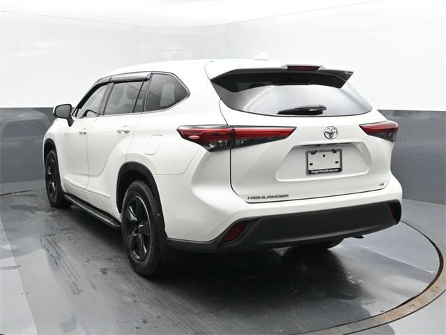 used 2020 Toyota Highlander car, priced at $25,259