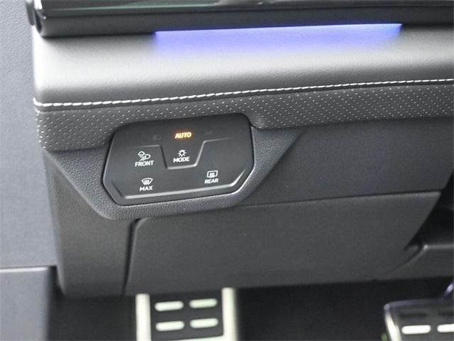 new 2025 Volkswagen Atlas car, priced at $49,298