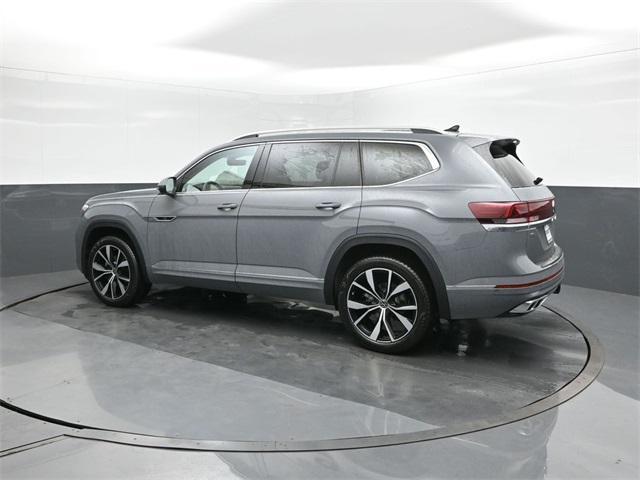 new 2025 Volkswagen Atlas car, priced at $49,298