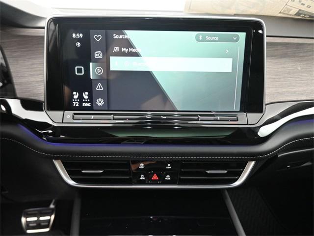 new 2025 Volkswagen Atlas car, priced at $49,298