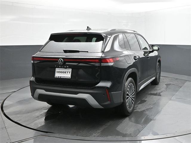 new 2025 Volkswagen Tiguan car, priced at $29,029