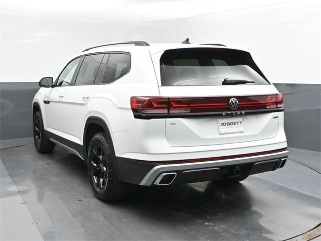 new 2025 Volkswagen Atlas car, priced at $47,076