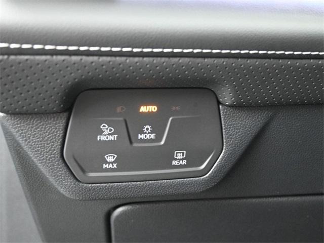 new 2025 Volkswagen Atlas car, priced at $47,744