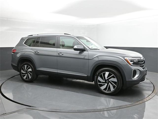 new 2025 Volkswagen Atlas car, priced at $47,744