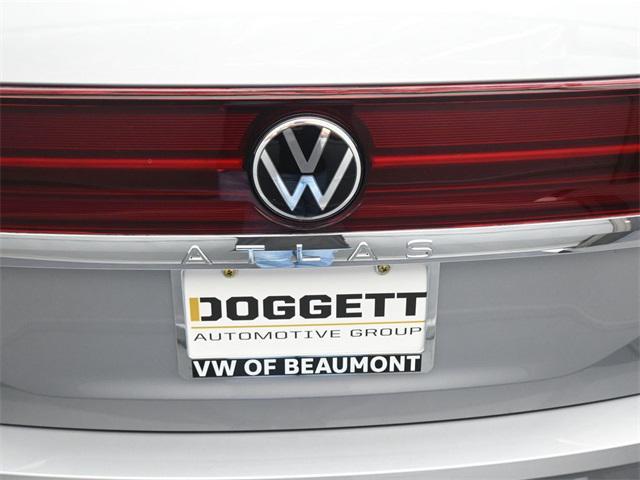 new 2025 Volkswagen Atlas car, priced at $51,911