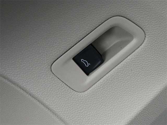 new 2025 Volkswagen Atlas car, priced at $51,911