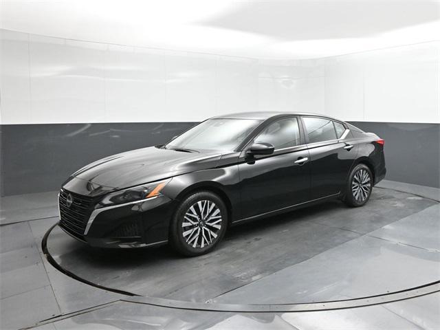 used 2023 Nissan Altima car, priced at $21,598