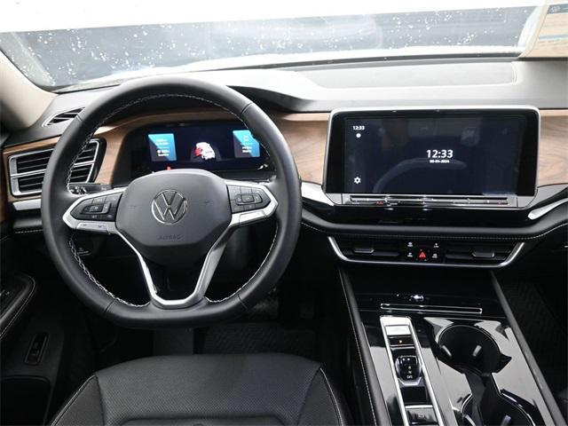 new 2024 Volkswagen Atlas car, priced at $41,071