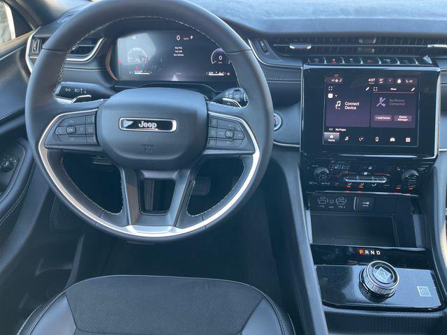 new 2025 Jeep Grand Cherokee car, priced at $45,355