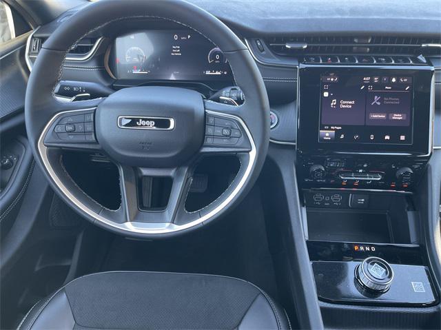 new 2025 Jeep Grand Cherokee car, priced at $44,375