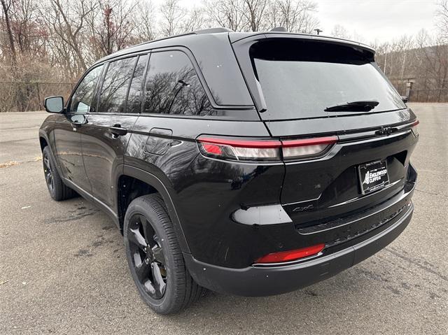 new 2025 Jeep Grand Cherokee car, priced at $44,375