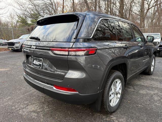 new 2025 Jeep Grand Cherokee car, priced at $40,050