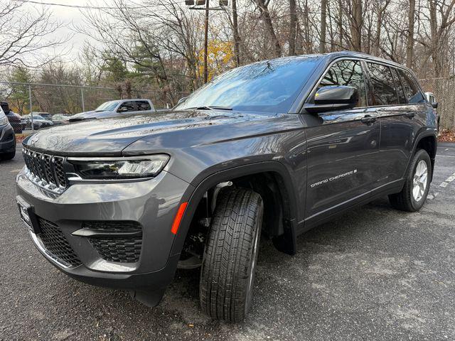 new 2025 Jeep Grand Cherokee car, priced at $40,050