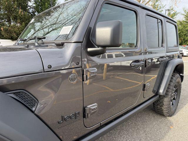 new 2025 Jeep Wrangler car, priced at $48,446