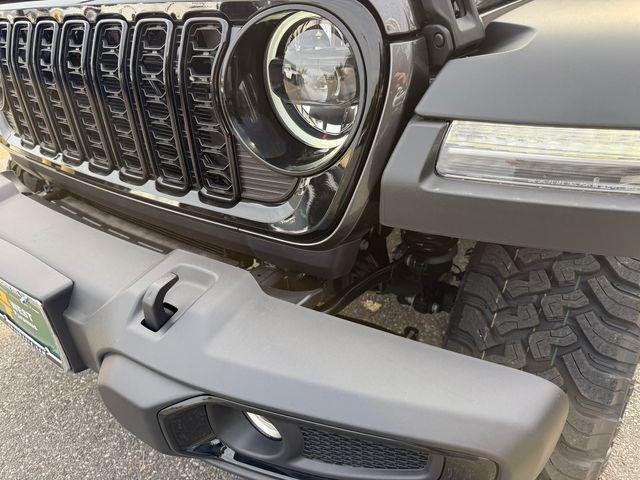 new 2025 Jeep Wrangler car, priced at $48,446